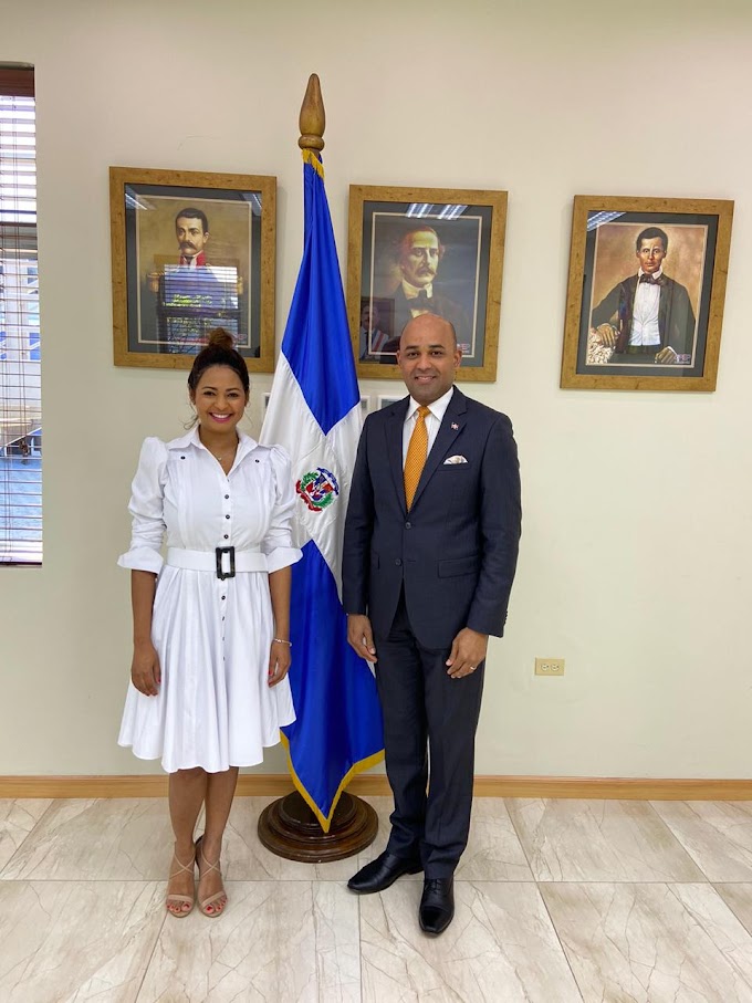 Firma de moda dominicana Nina Vásquez se abre paso en destinos internacionales