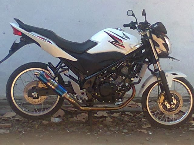 Foto motor honda modifikasi cb150r minimalis full fairing 