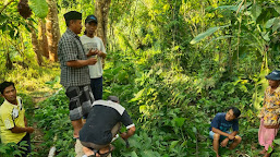 Peduli Pendidikan, Rimbawan Bersama Masyarakat Bersihkan Mata Air Dekat Ponpes