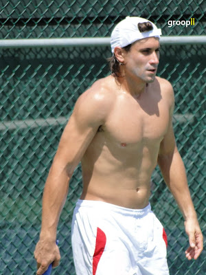 David Ferrer Shirtless at Cincinnati Open 2010