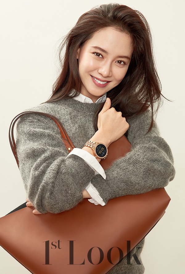 Song Ji Hyo is All Smiles in 1st Look's October Pictorial ...