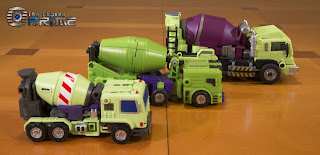 Generation Toy - Gravity Builder GT-1B Mixer Truck (Mixmaster)
