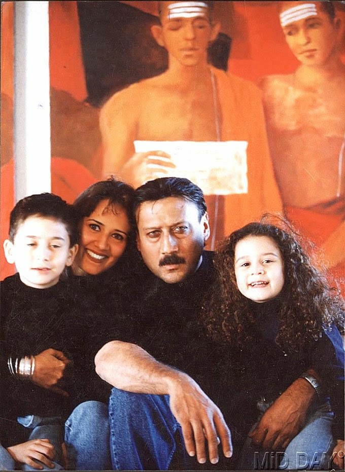 Bollywood Actor Tiger Shroff Childhood Pic with Parents Bollywood Actor Jackie Shroff, Mother Ayesha Shroff & Younger Sister Krishna Shroff | Bollywood Actor Tiger Shroff Childhood Photos | Real-Life Photos