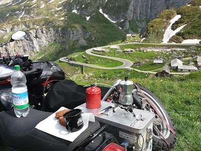 Kleine Rast am Klausen Pass