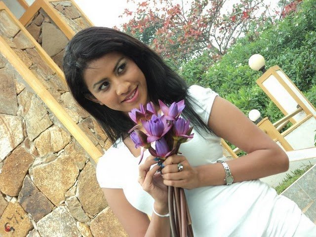 Aloka WeerasingheSexy Girls Pictures