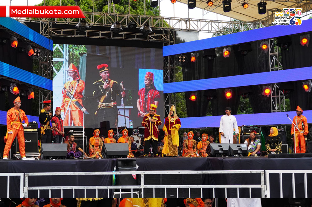 Kominfo Tampilkan Teater Sandiwara Mamanda di Ajang Samarinda Festival