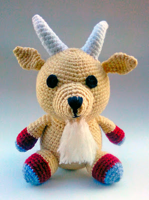 cabra amigurumi a crochet.