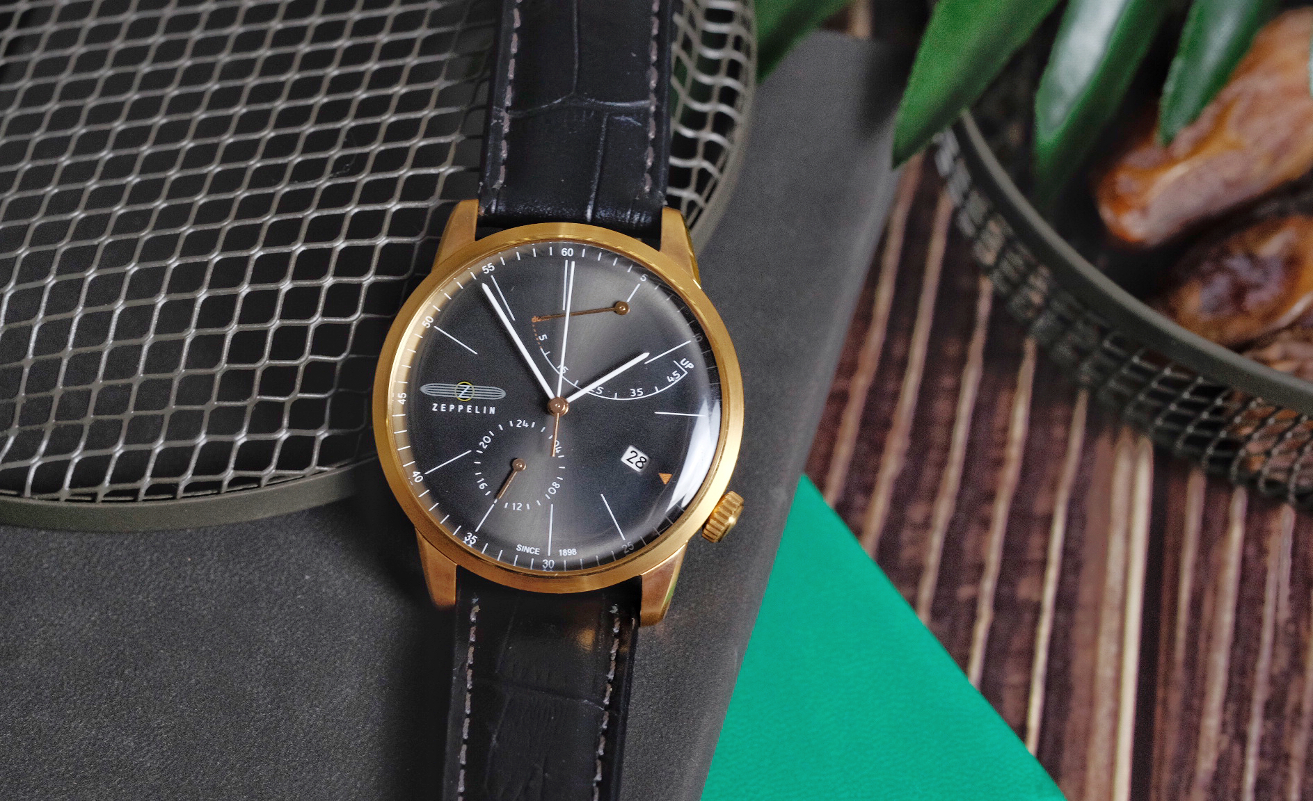 Red Army Watches: Glam-Up for Hari Raya with the handpicked Black & Gold Timepiece Collection