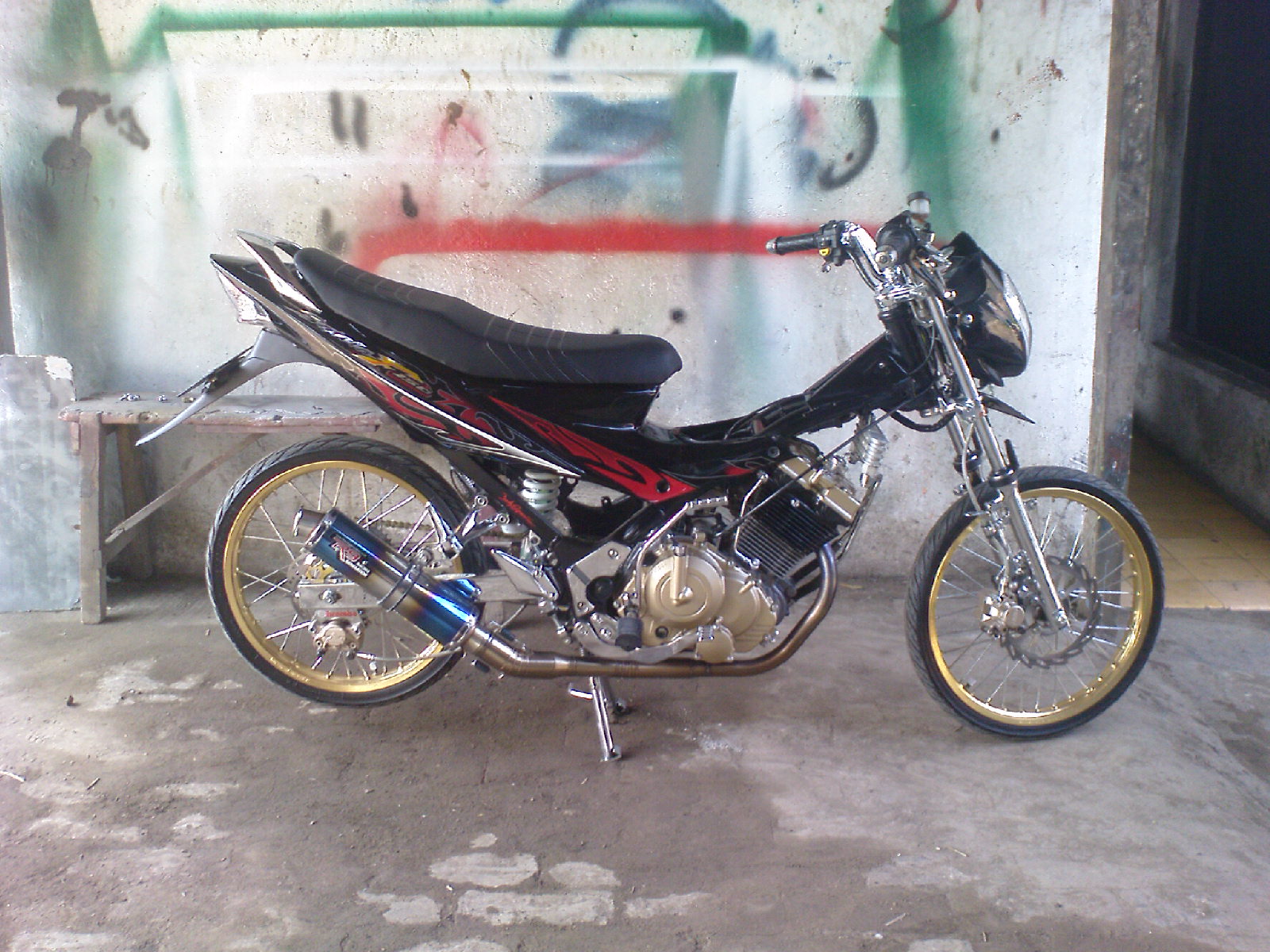 Balapan Gambar Motor Balapan Liar