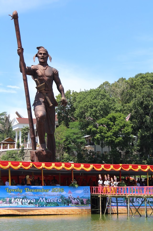 Pantai Opiaref, Ibadah sambil Piknik ala Pemuda IKT