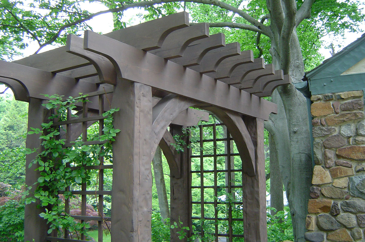 Wooden Garden Arbor with Gate