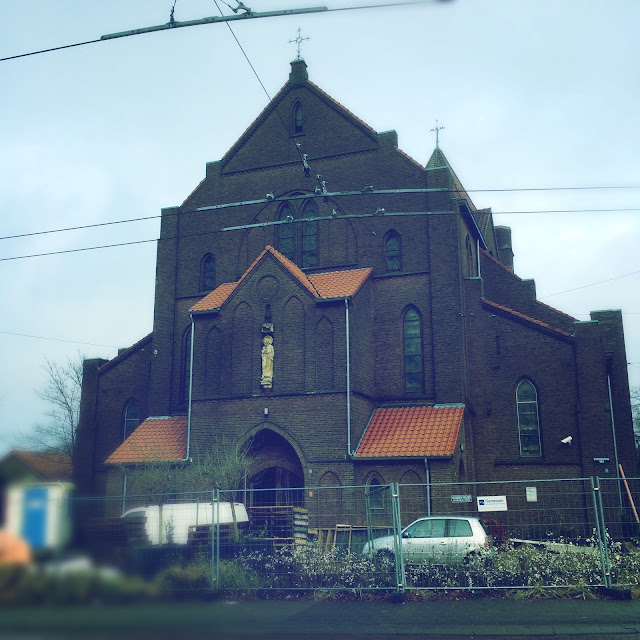 Kerk, Arnhem, december 2017. Hipstamatic: Americana + 12 Apostles. Foto: Robert van der Kroft