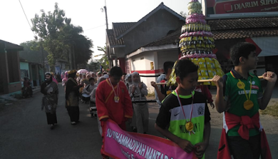 Pawai Kostum MOS SD Muhammadiyah Mantaran