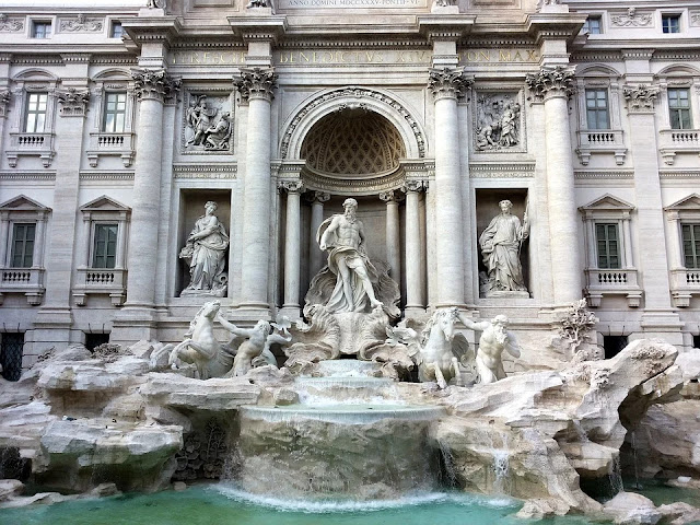 fontana di trevi