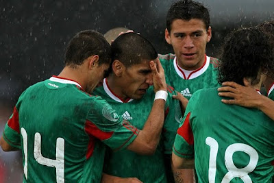 Fotos Mexico 5 Gambia 1: Chicharito y el Bofo recuperan al Tri a la victoria