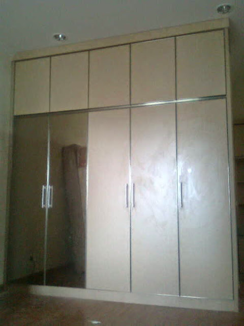 Wardrobe Lemari Pakaian Minimalis