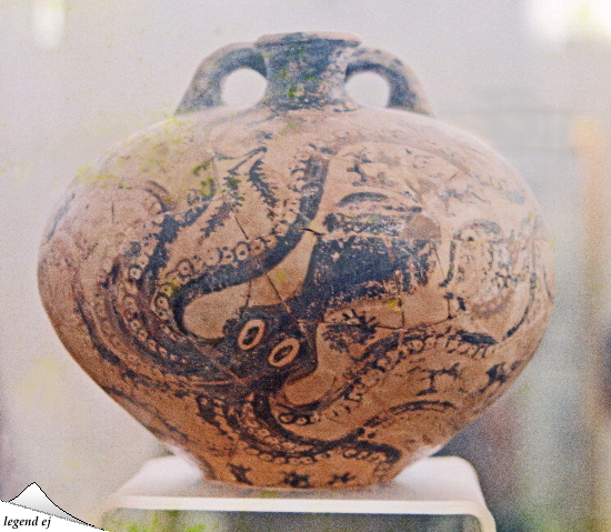 ミノア文明・グルーニア遺跡・海洋性デザイン様式・鐙型水入れ Minoan Marine Style Jar, Gournia／©legend ej