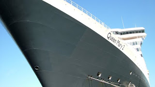 Luxury Queen Mary 2