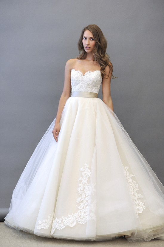 Carolina Herrera Wedding Dress 3