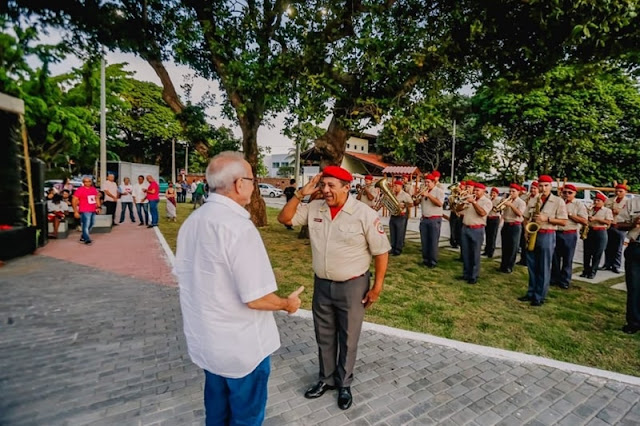 Cícero Lucena entrega Praça do Seixas, inicia troca de iluminação do bairro e autoriza revitalização no Centro Histórico