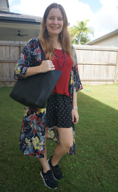 print mixing patterned shorts burgundy tee black tote bag and floral print duster | awayfromblue