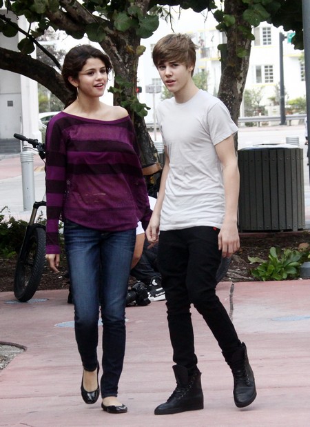 are selena gomez and justin bieber together. selena gomez and justin bieber