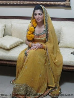 Yellow-Dresses-for-mehndi