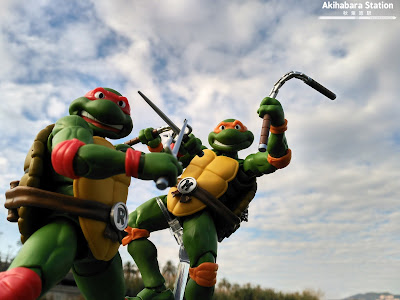 Figuras: Review de los S.H.Figuarts TMNT "Raphael" y "Michelangelo" de #TamashiiNations