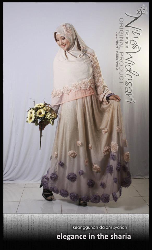 Jilbab pengantin dan gamis yang cantik