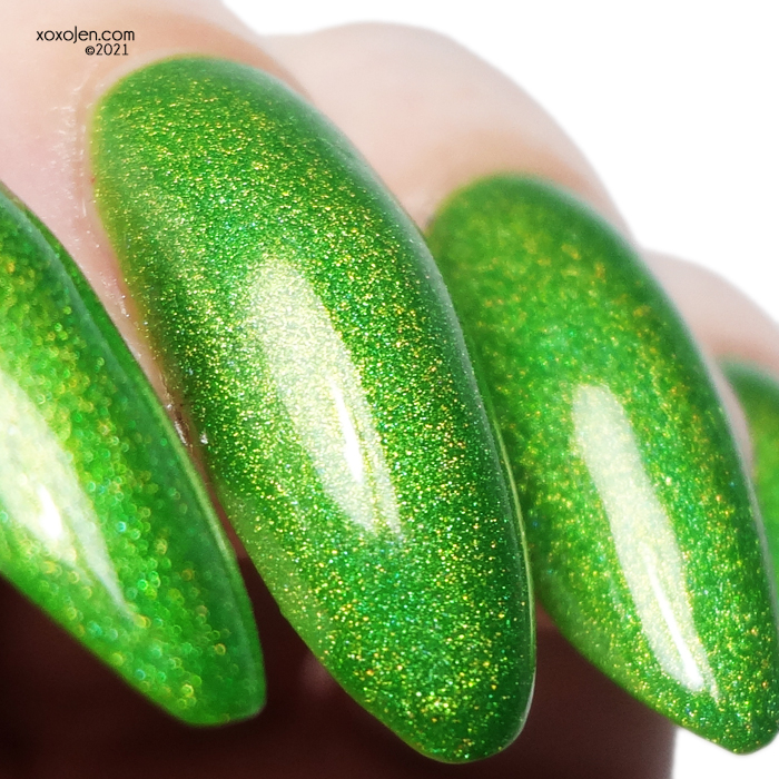 xoxoJen's swatch of Nevermind Mardi Green 