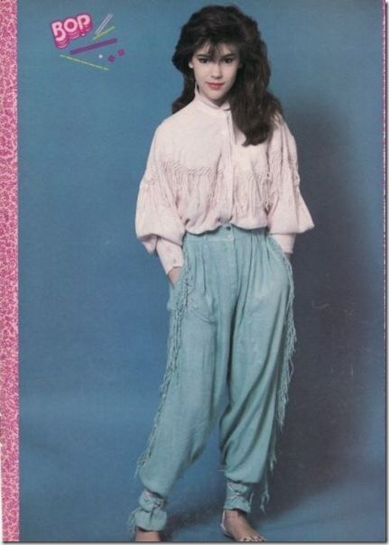 alyssa-milano-90s-33