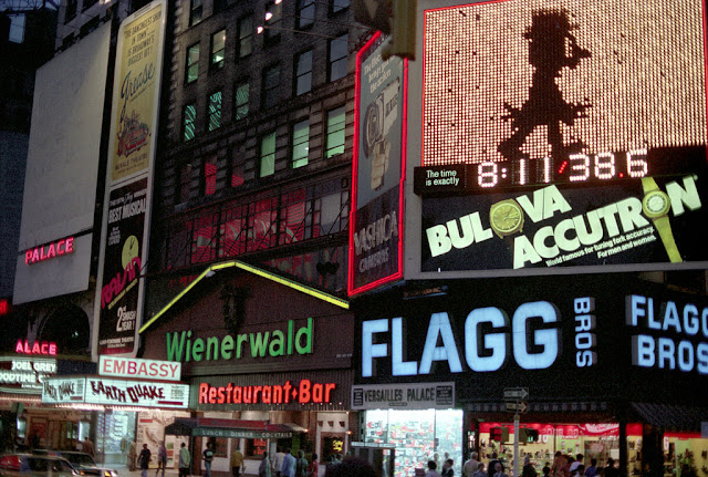 7th Avenue Times Square 1975 guns.filminspection.com