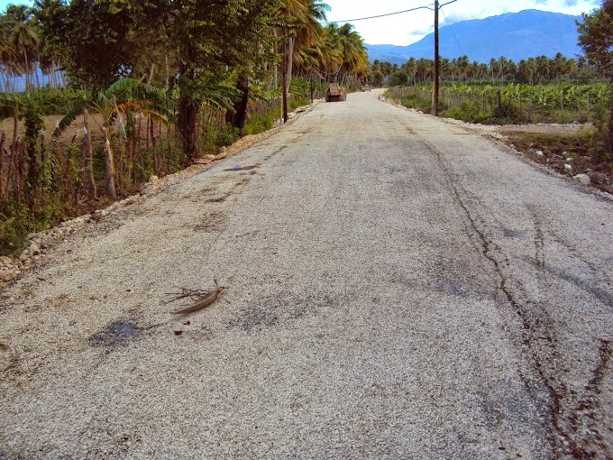 Moradores de Cabral y peñón le piden la construcción de la carretera