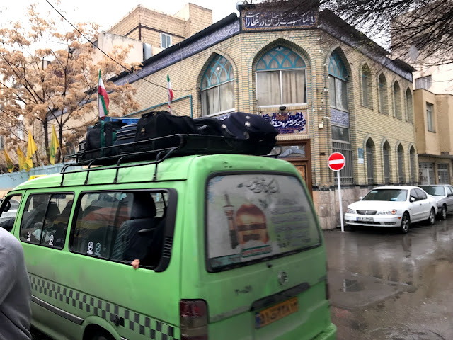イラン・マシュハドのハラメ・モタッハル広場の近く