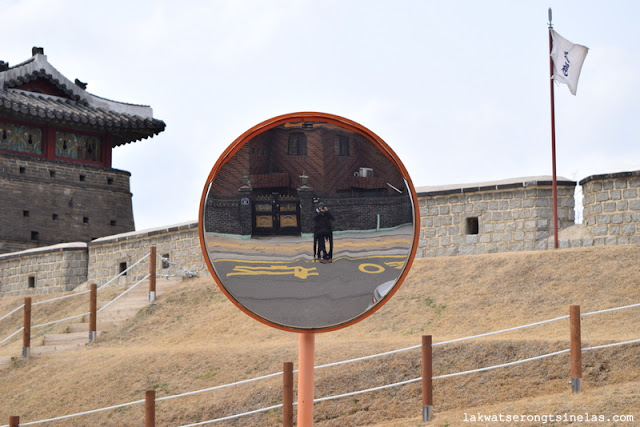 UNESCO WORLD HERITAGE SITE SUWON HWASEONG FORTRESS AND THE PALACE