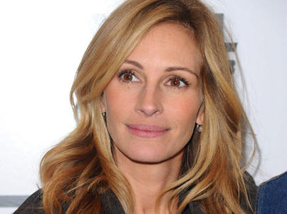 julia roberts hair color. 2011 julia roberts hair up.