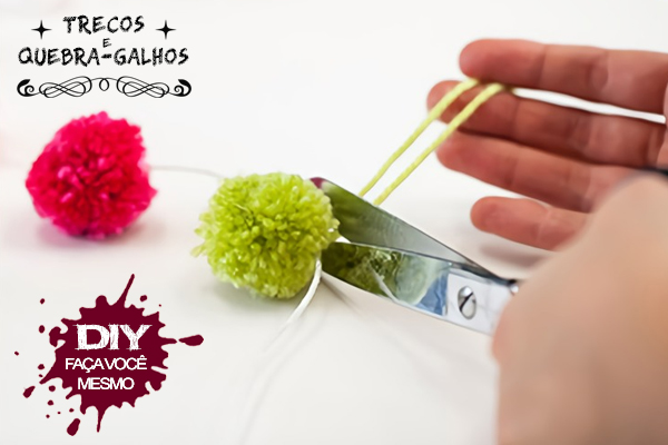 DIY: Pompom String, Cordão de Mini Pompom para Você Decorar