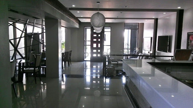 main entrance viewed from front desk at hotel san francisco in catbalogan samar