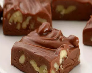 FAMOUS FUDGE