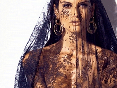 Izabel Goulart - Harpers Bazaar España - abril 2012