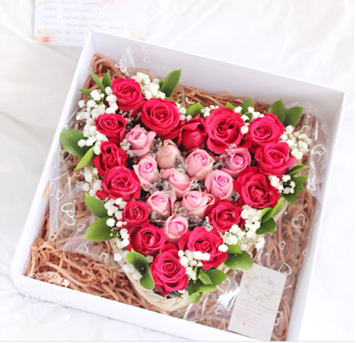 Beautiful box of pink roses for Valentine