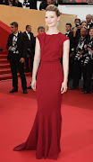 Mia Wasakowska in Roland Mouret