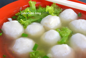 Traditional-Hand-Made-Fish-Ball-Noodle-Johor-Bahru-JB-老黄自制番薯鱼圆面