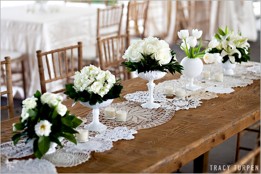 Decorating Tables For Wedding Reception