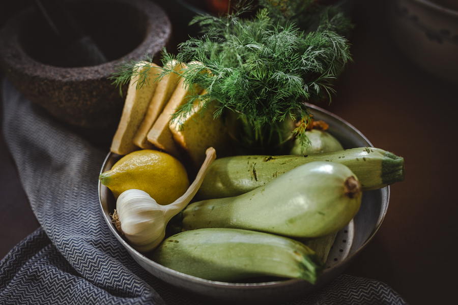 Weekends in The Kitchen: Разядка с тиквички ~ Zucchini Dip