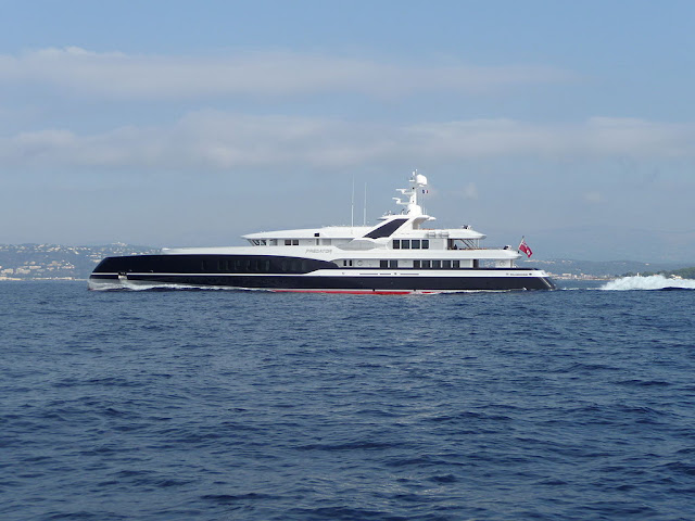 PREDATOR a ROYAL DE VRIES custom built private yacht