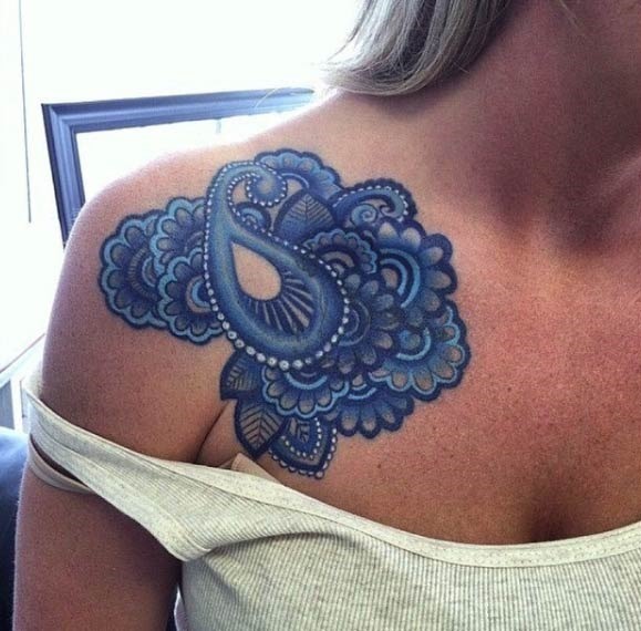Este paisley ombro peça