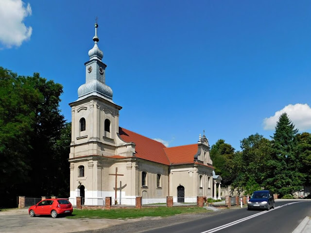 kościół, gościeszyn, dacia, samochód, ulica, wieża, świątynia