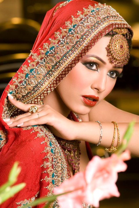 Traditional Indian bridal make up kerala friend