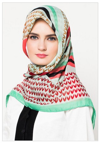 Desain Hijab Modern ala Ivan Gunawan  Danitailor